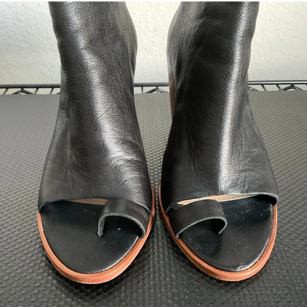 Loeffler Randall pre loved